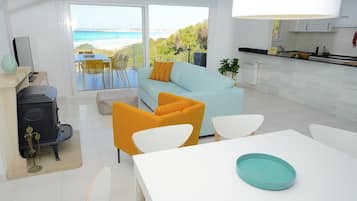 Apartment, 4 Bedrooms, Terrace, Sea View | Living area | 42-inch flat-screen TV with cable channels, TV