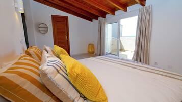 Apartment, 4 Bedrooms, Terrace, Sea View | Individually decorated, individually furnished, desk, laptop workspace