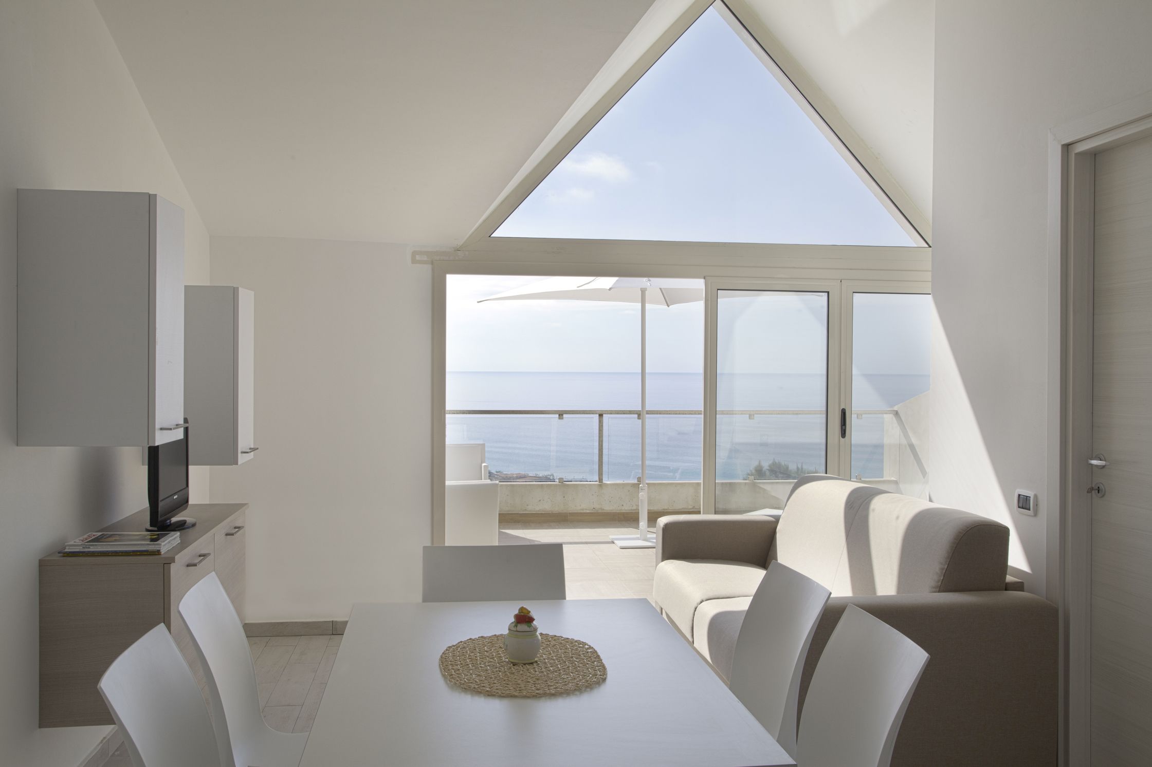 Apartment, 1 Bedroom, Sea View | Living room | LED TV