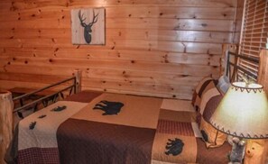 House | 5 bedrooms, desk, free WiFi