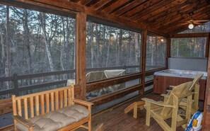 House | Balcony - Poppy`s Mountain House (Morganton)