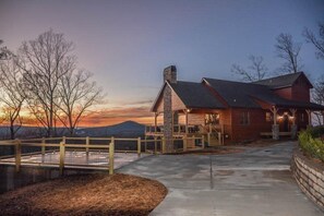 Property grounds - Heavenly Outlook (Blairsville)