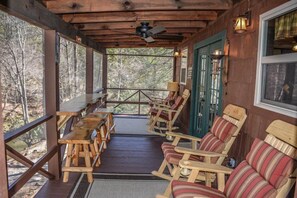 Terrace/patio - Creeksong (Blue Ridge)