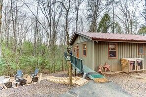 Exterior - Alone At Last (Blue Ridge)
