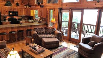 House | Living area | Flat-screen TV, fireplace, DVD player