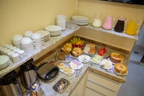 Tägliches inbegriffenes Frühstücksbuffet