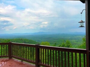 House | Balcony - Longview (Blue Ridge)