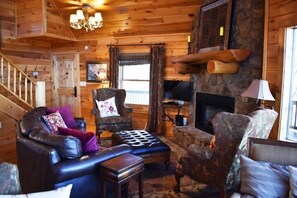 House | 4 bedrooms, desk, iron/ironing board, free WiFi - Longview (Blue Ridge)