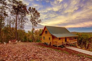 Property grounds - Sky Lane (Blue Ridge)