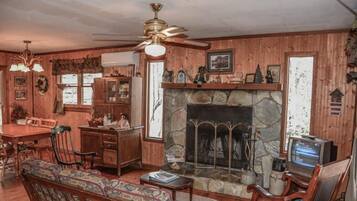 House | Living room | TV, fireplace, ping pong