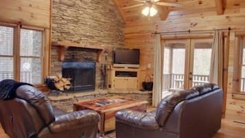 House | Living room | Flat-screen TV, fireplace, DVD player, table football