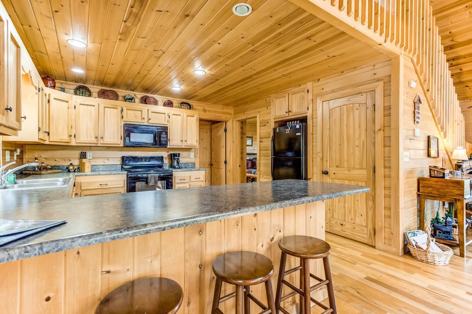 House | Private kitchen | Fridge, microwave, stovetop, dishwasher