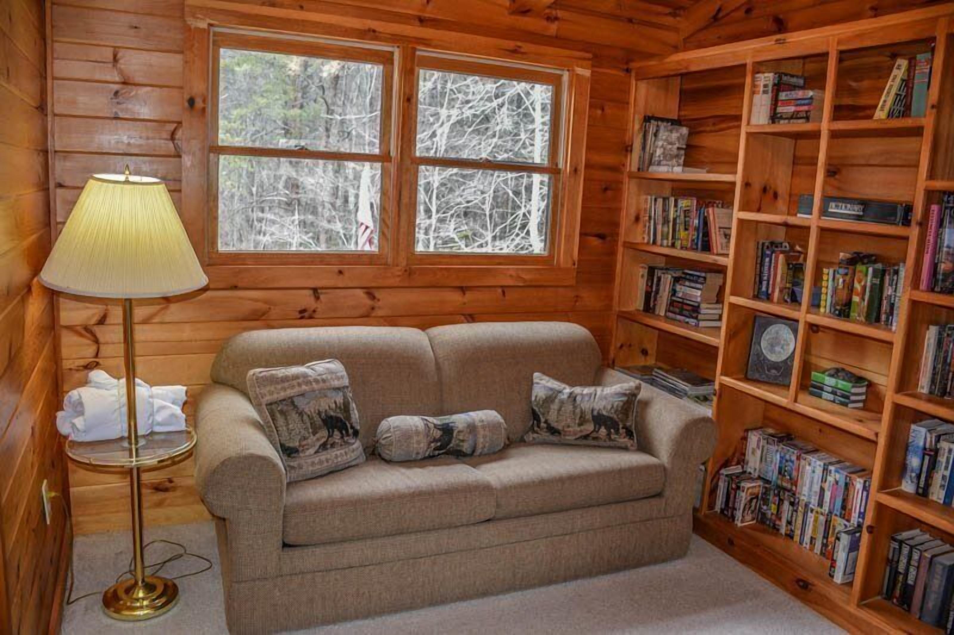 House | Living area | Flat-screen TV, fireplace, DVD player, foosball