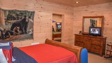 House | 3 bedrooms, desk, free WiFi