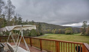 Terrace/patio - Beavers Mountain Escape (Morganton)