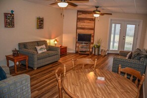 House | Living area | Flat-screen TV, fireplace