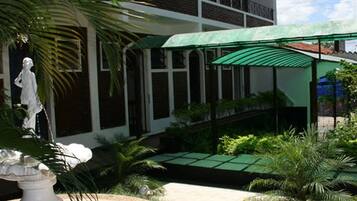 Fachada da propriedade