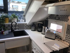 Refrigerador, microondas, parrilla de estufa y lavavajillas 