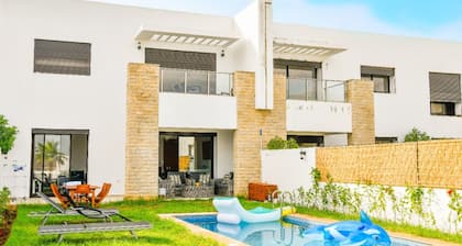 GREAT VILLA OF NATIONS