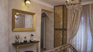 Reception - Old Tbilisi Gate (Tbilisi)