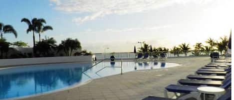 Piscina externa