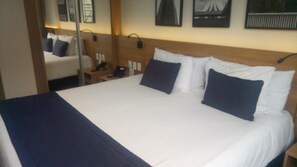 10 bedrooms, minibar, desk, iron/ironing board - Live Suítes Itaipava - Flats Para Locação (Petrópolis)