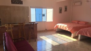 Comfort Apartment, Multiple Beds | Iron/ironing board (on request), WiFi (free), bed sheets - Hotel Palmera Beach (Cartagena)