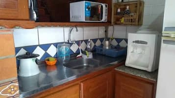 Chalet, 3 chambres | Cuisine privée | Grand réfrigérateur, micro-ondes, four, plaque de cuisson