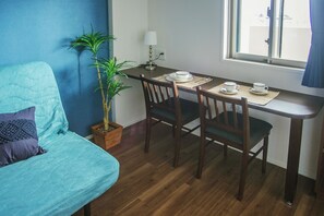 Business-Suite (HOYOU, Type B) | Wohnbereich