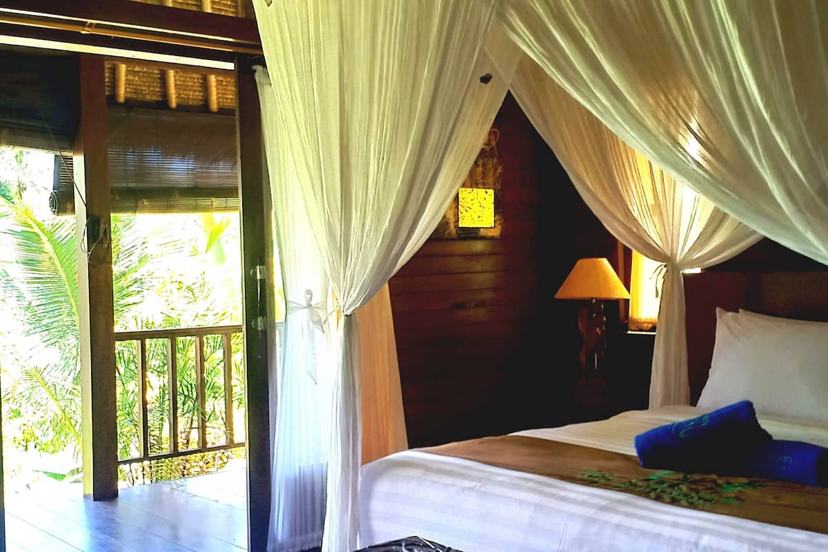 Villa, 1 Bedroom | In-room safe, desk, iron/ironing board (on request), WiFi (free)
