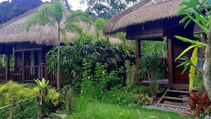 Front of property - The Campuan Villa (Selat)