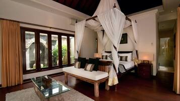 7 Schlafzimmer, Schreibtisch, Reisekinderbett, kostenloses WLAN