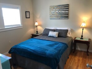 4 makuuhuonetta, työpöytä, silitysrauta/-lauta, ilmainen Wi-Fi