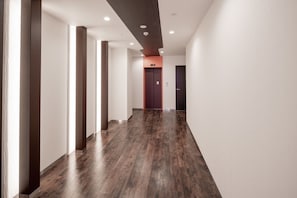 Lobby - HATCH NAGAHORI 8th FLOOR (Osaka)