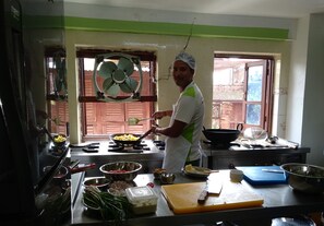 Restaurant - Nyatapola View Guest House (Bhaktapur)