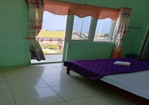 Kamar Double Standar | Kedap suara, Wi-Fi gratis, dan seprai linen