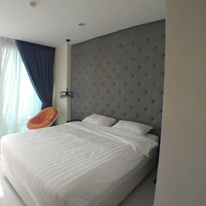 1 bedroom, blackout curtains, free WiFi, bed sheets - Riviera Pattaya Beach (Pattaya)