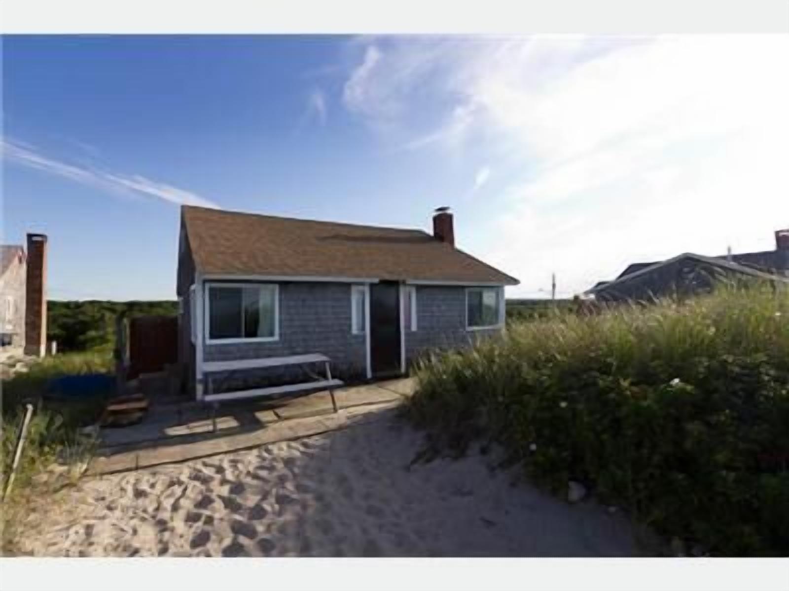 111 North Shore Blvd SD389