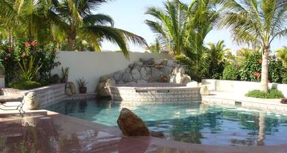 Top 10 Rental - Awesome Value! - 6 Bedrooms/6 Bath, Pool/Spa, Walk to Beach