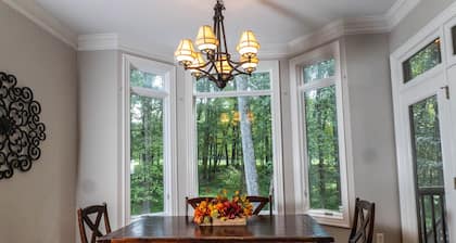 Luxury Secluded Family Retreat