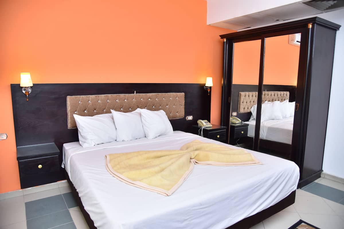 In-room safe, blackout curtains, soundproofing, free WiFi