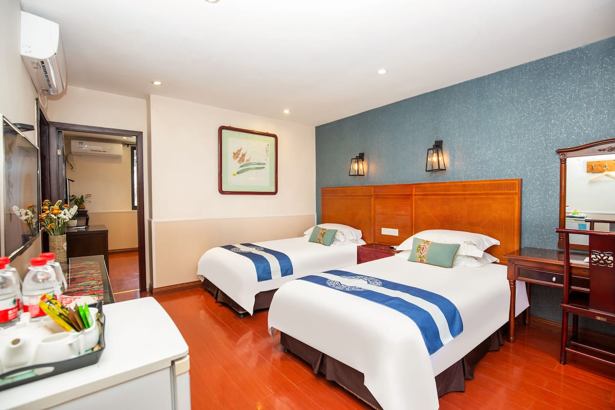 Deluxe Family Suite