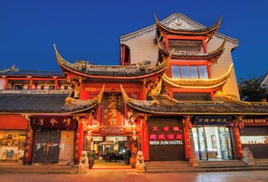 Fachada de la propiedad