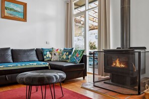 TV, peis og DVD-spiller