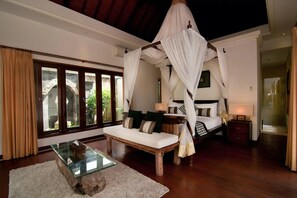 7 bedrooms, in-room safe, desk, travel crib