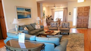 Living area - Spacious 5BR home on the Intracoastal in Sunset Beach, perfect for family getaways! (Sunset Beach)
