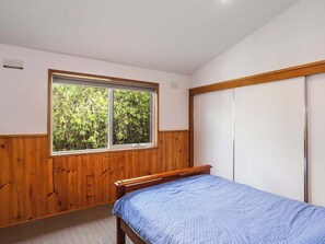 3 camere