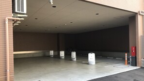 自助泊车 1000 每晚