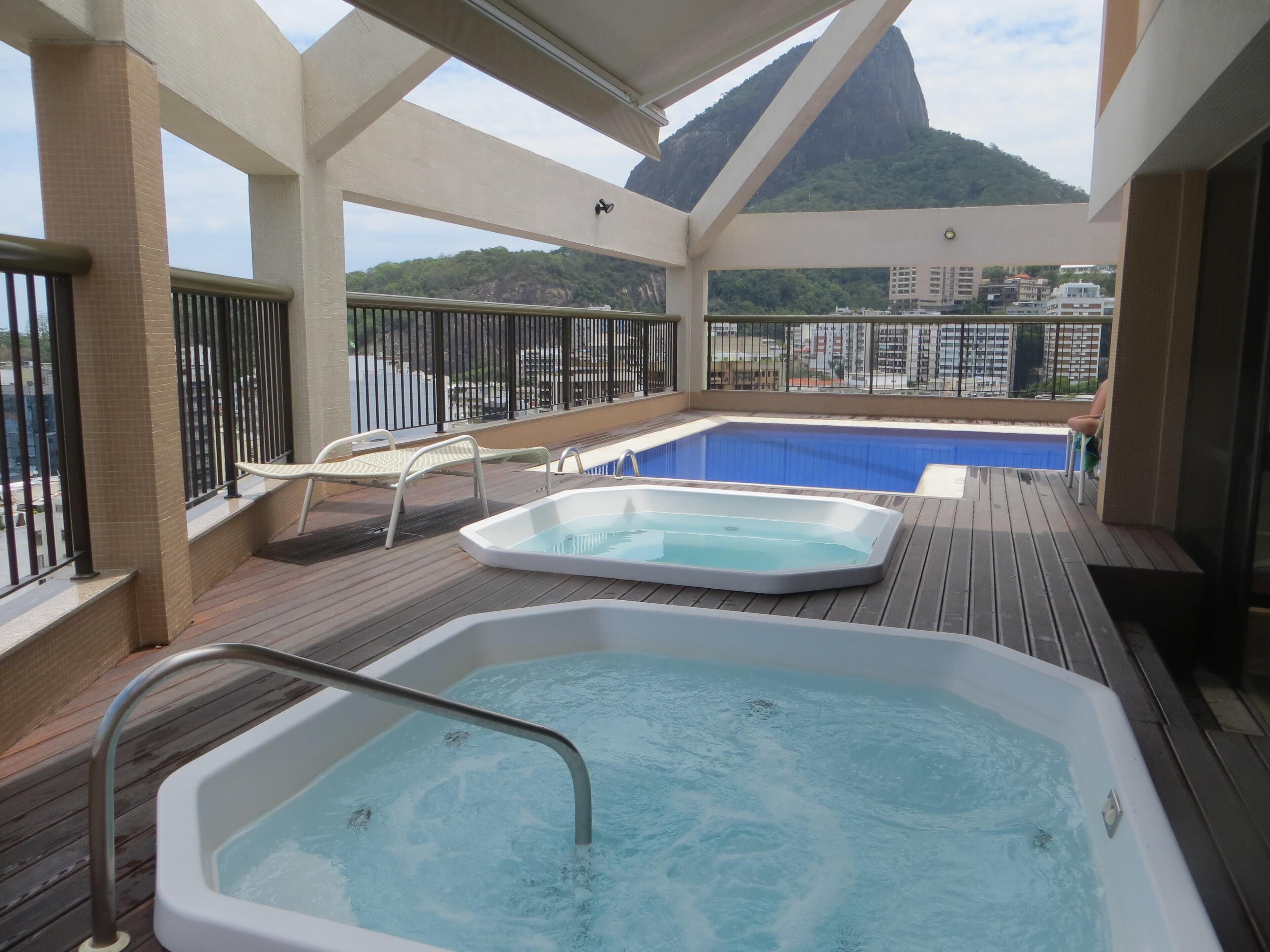 Bain à remous extérieur