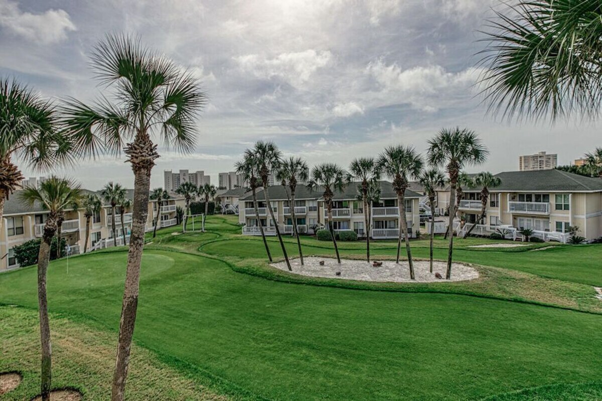 Photo 21 of Posh Sandpiper Escape: 2 King Masters + Bunks, Golf, Pickleball & Dining